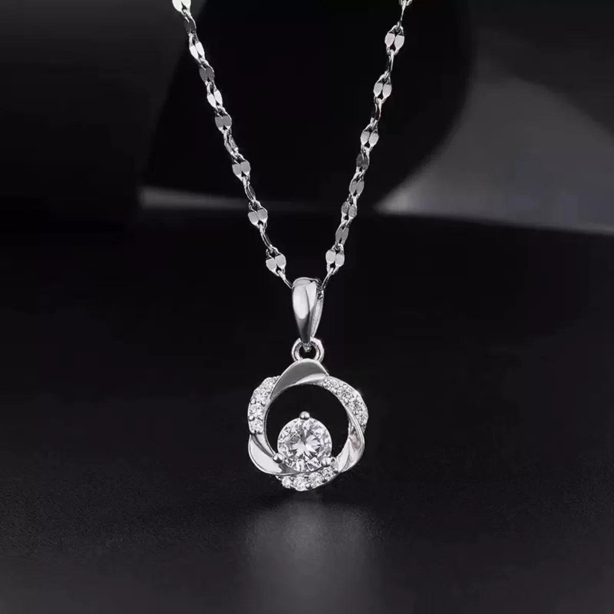 925 Sterling Silver Zircon Pendant Necklace