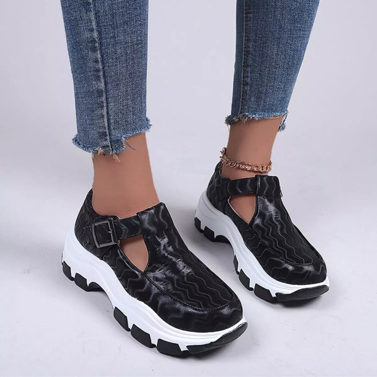 Round Toe Platform Sneakers