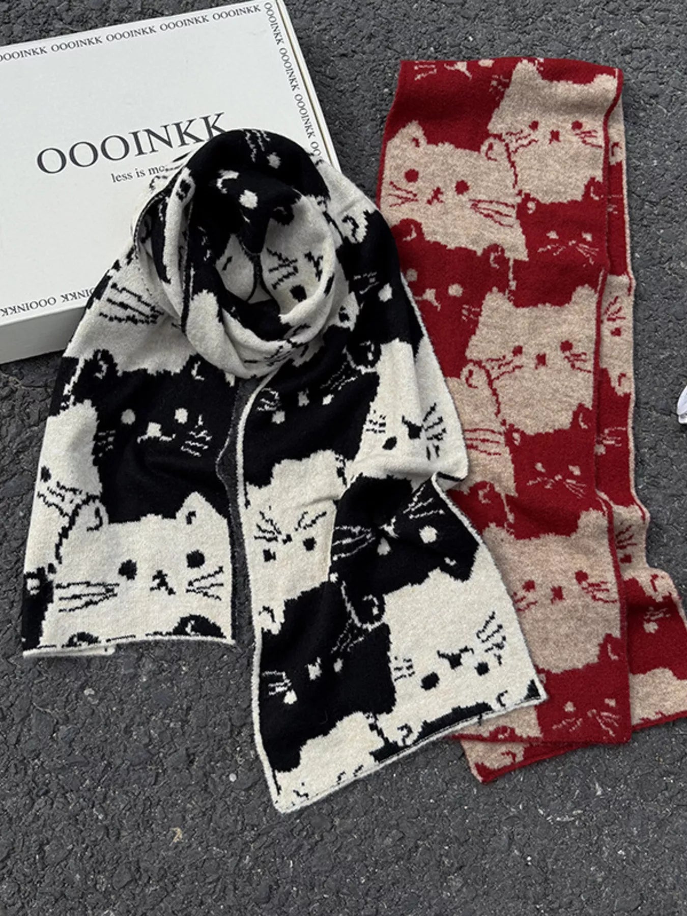 Cute Cat Pattern Knitted Scarf