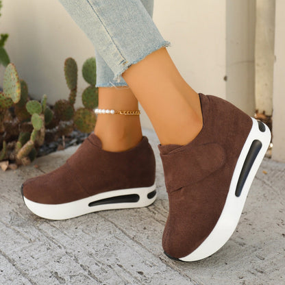 Round Toe Platform Sneakers