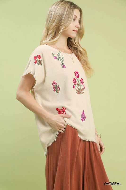 Umgee Linen Blend Embroidered Frayed Hem Top