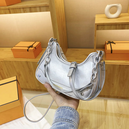 Chain Detail Leather Shoulder Bag