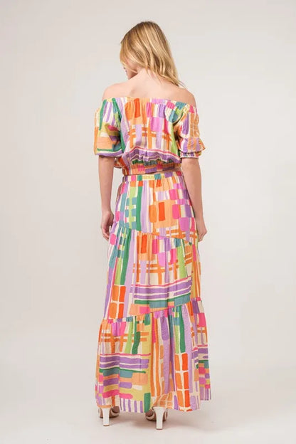 And The Why Puff Sleeve Elastic Edges Geo Printed Crop Top