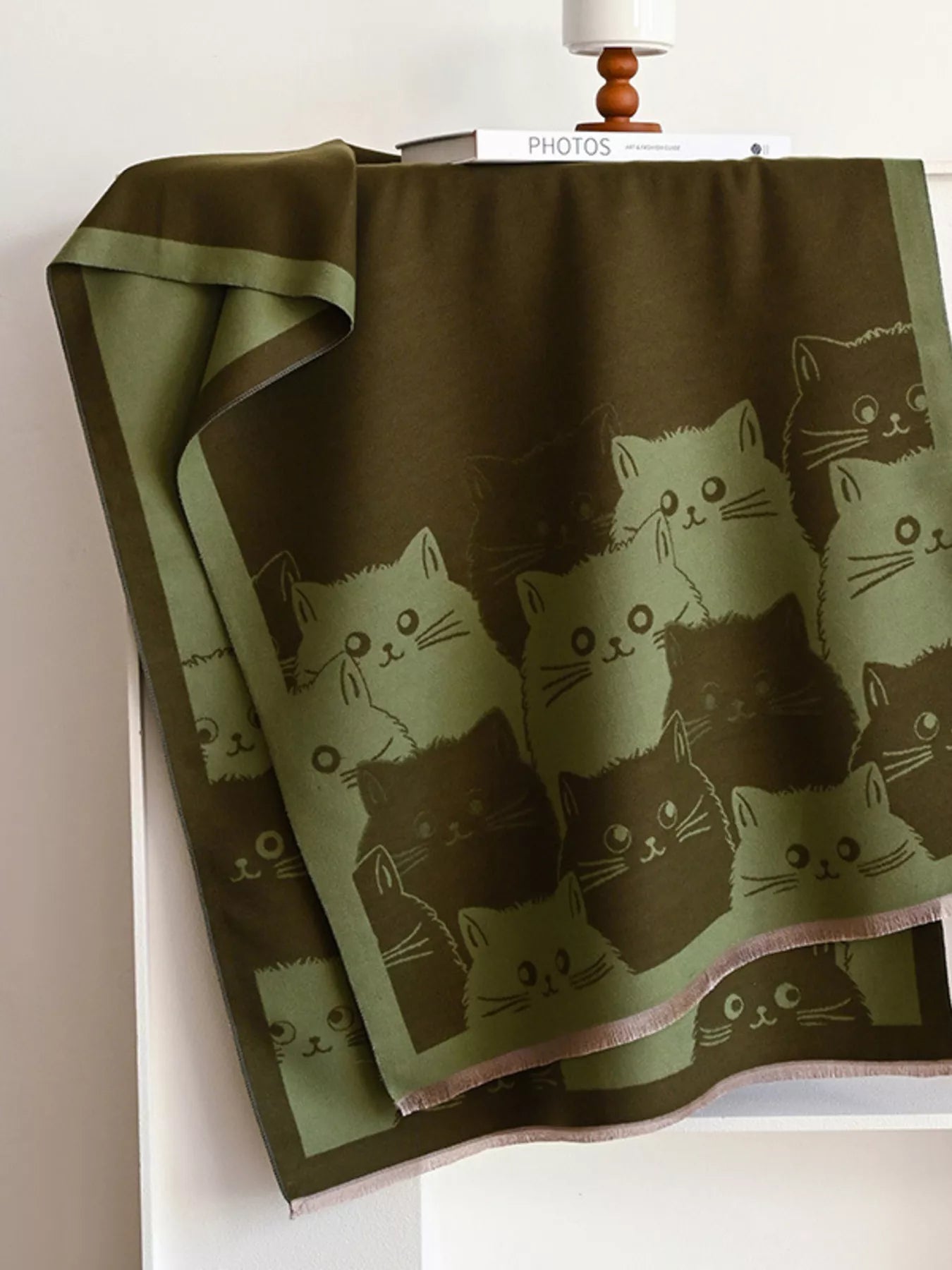 Cute Cat Pattern Knitted Scarf