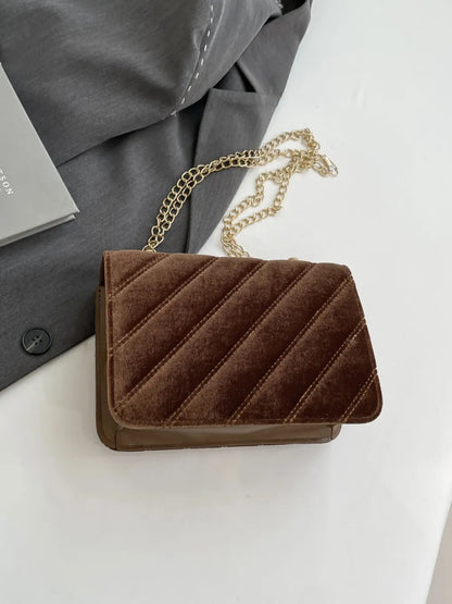 Gold Clasp Chain Shoulder Bag