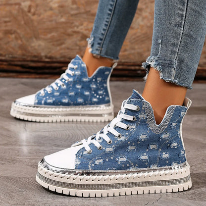 Lace Up Platform Sneaker