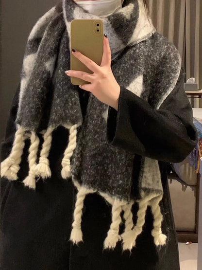 Oversized Chunky Knit Fringe Scarf