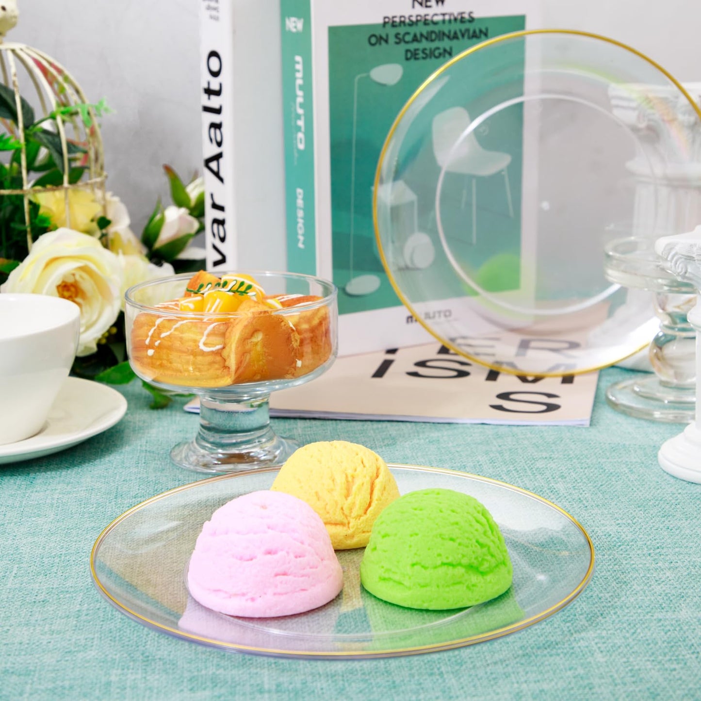 100 Clear Gold Dessert Plates with Plastic Gold Forks Cake Plates Disposable for Wedding