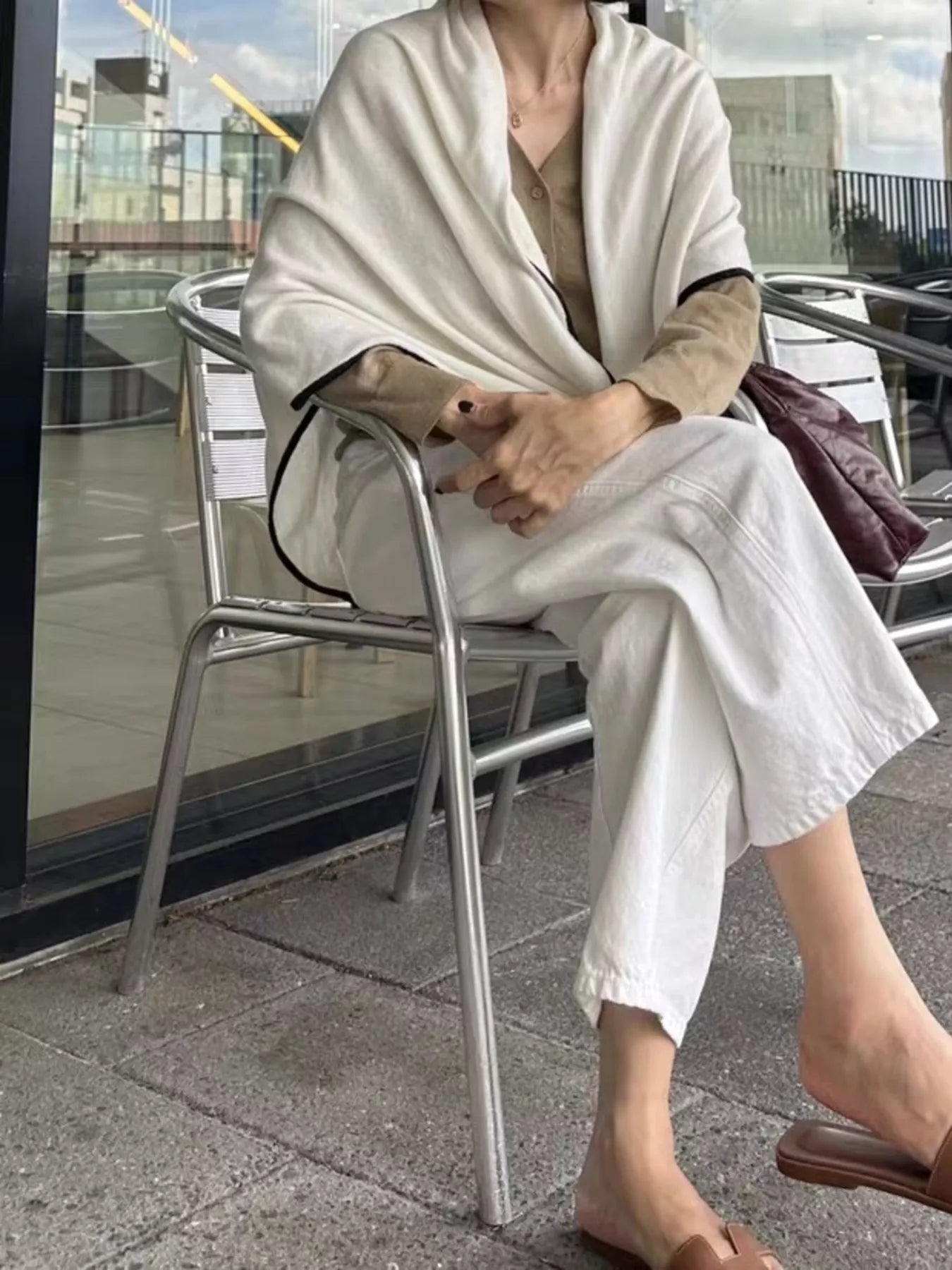 100% Wool Contrast Trim Scarf