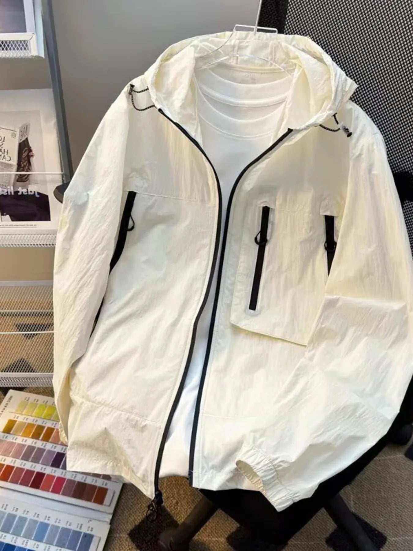 Men's Plus Size Lightweight Hooded Windbreaker Jacket