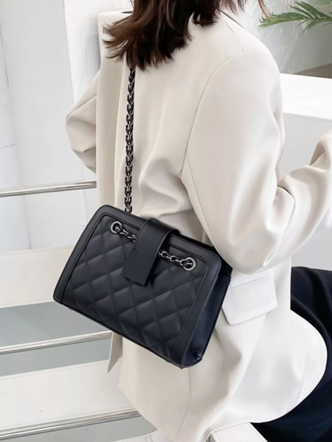 Quilted Chain Strap Shoulder Bag