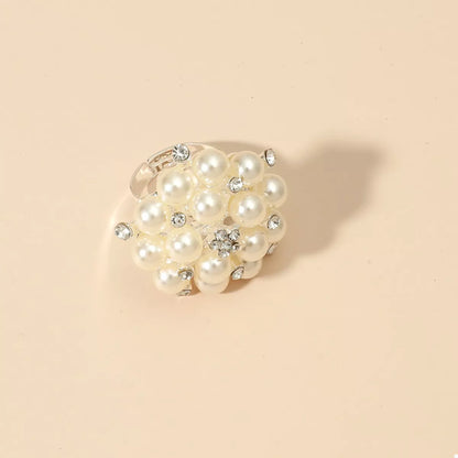 Pearl Cluster Ring