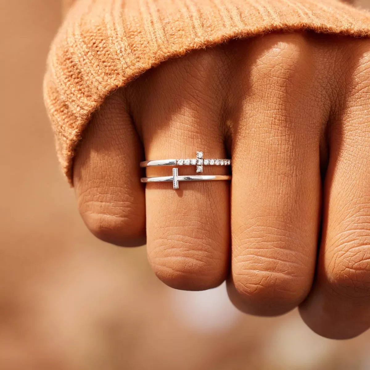 Double Band Cross Ring
