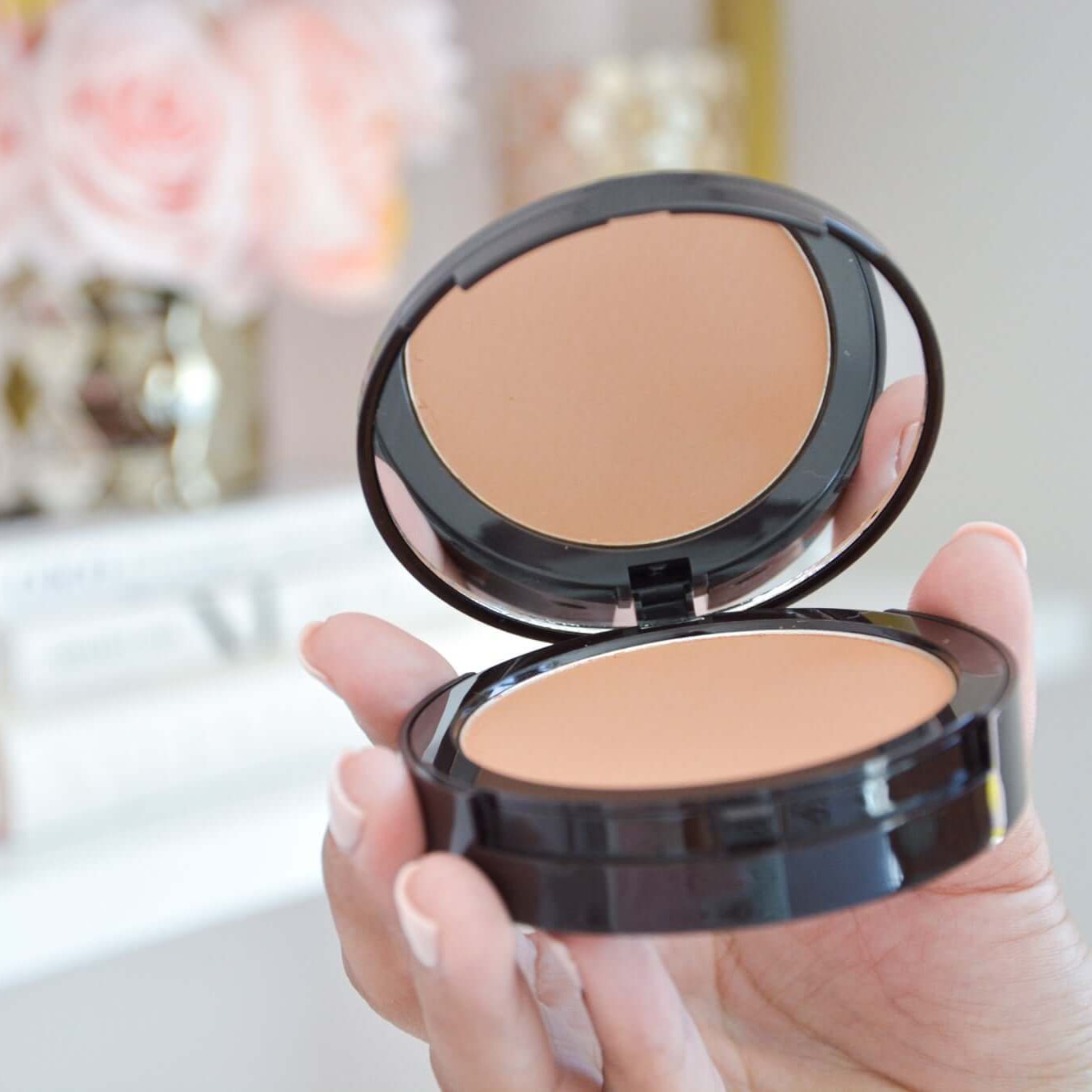 Flawless Finish Dual Powder Foundation