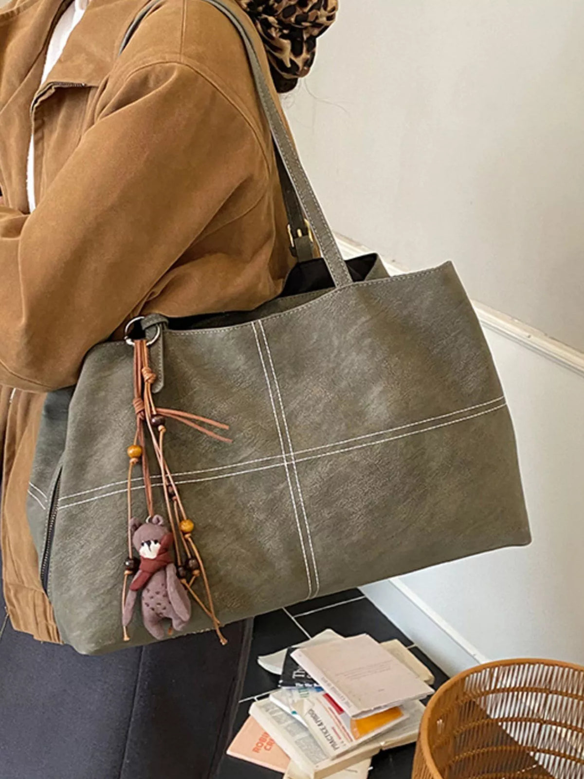 Vintage Style Large Capacity Tote Bag