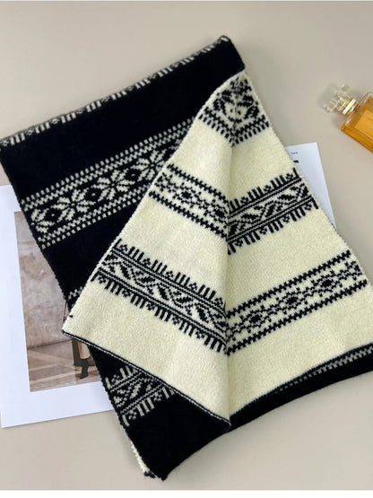 Winter Snowflake Pattern Knitted Scarf