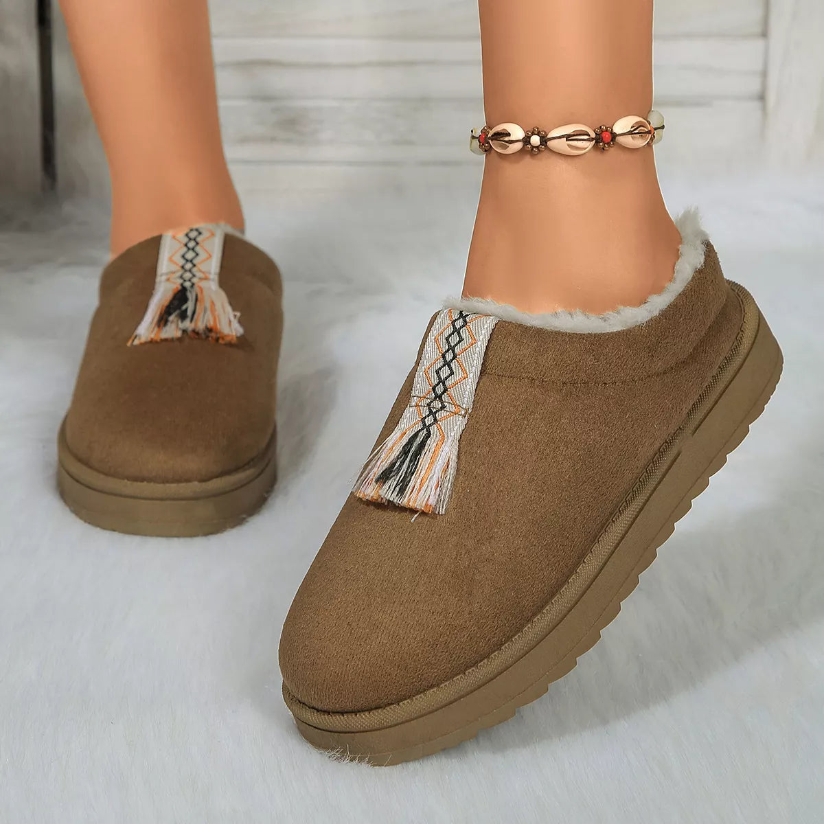 Round Toe Platform Slippers