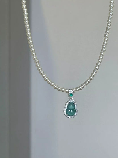 Gourd Pendant Pearl Necklace