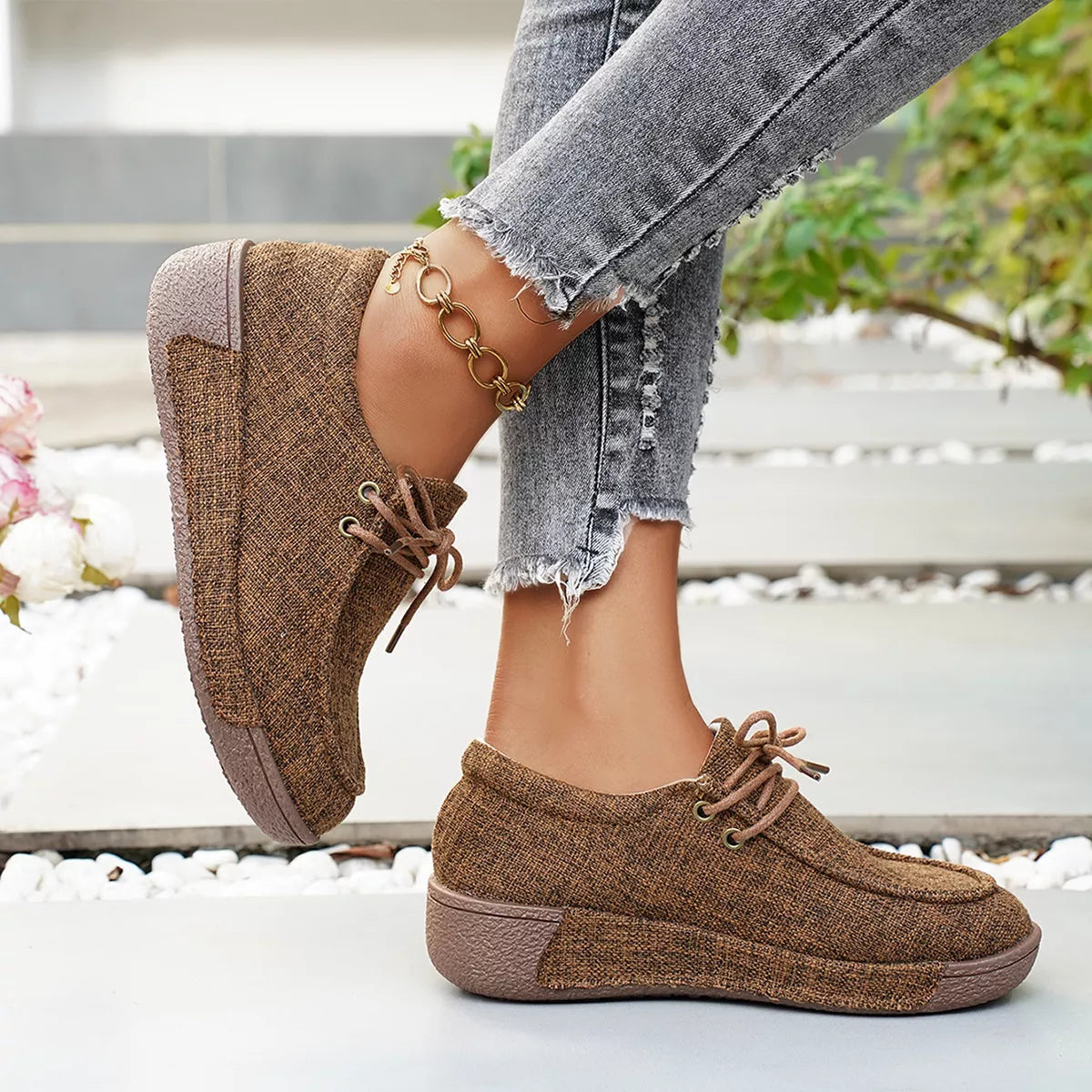 Round Toe  Lace-Up Sneakers