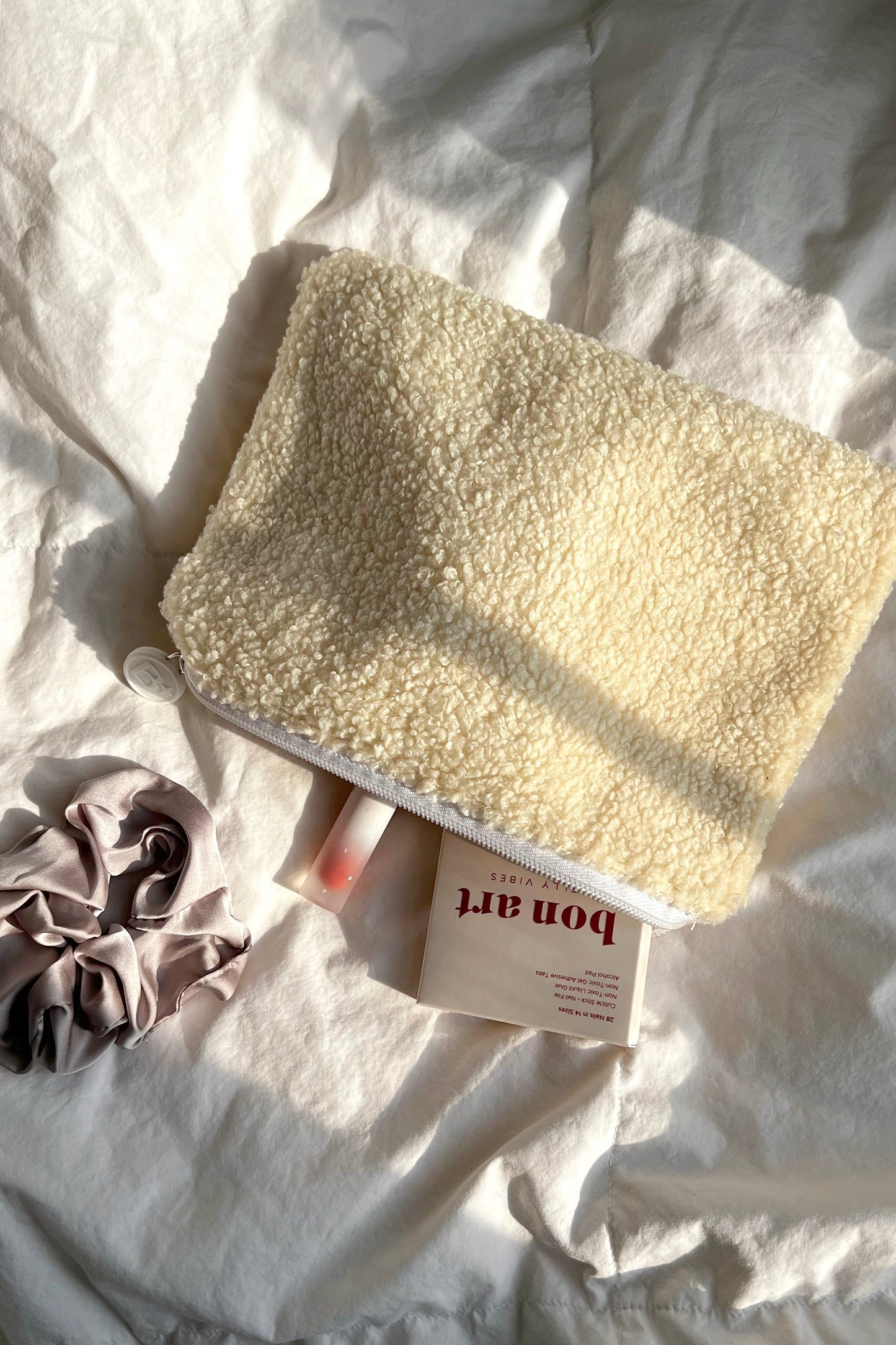 Polar Puff Pouch