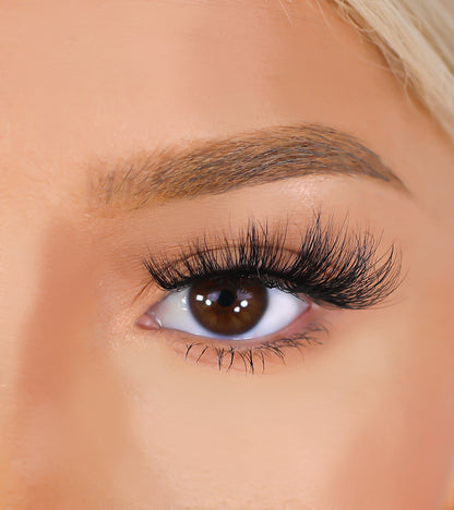 3D Mink Eyelashes - Larger Than Life