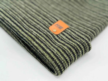 Classic Contrast Cuffed Beanie, Black and Green