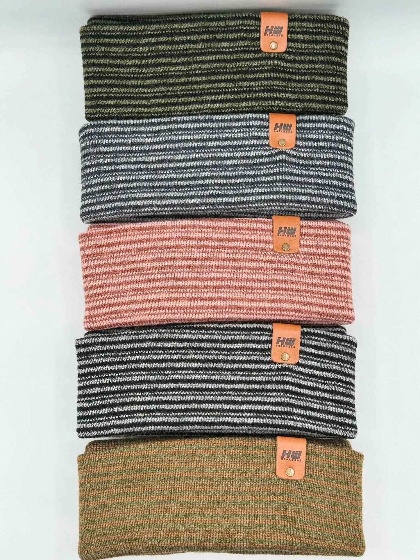 Classic Contrast Cuffed Beanie, Black and Gray