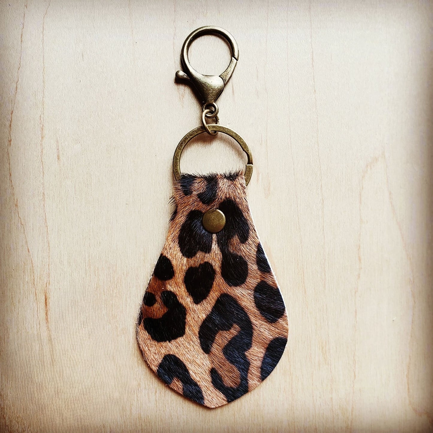 **Hair-on-Hide Leather Key Chain - Leopard 700z