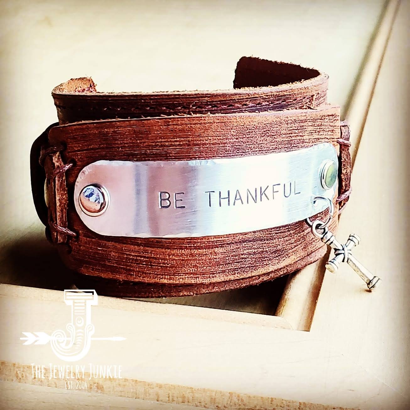 **Be Thankful Hand Stamped Leather Cuff 002y
