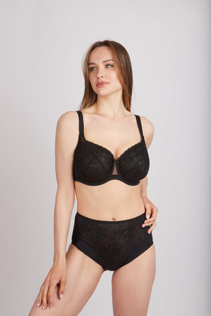 Bra Milavitsa 107180 - Underwired, Lace, Triple-Cup