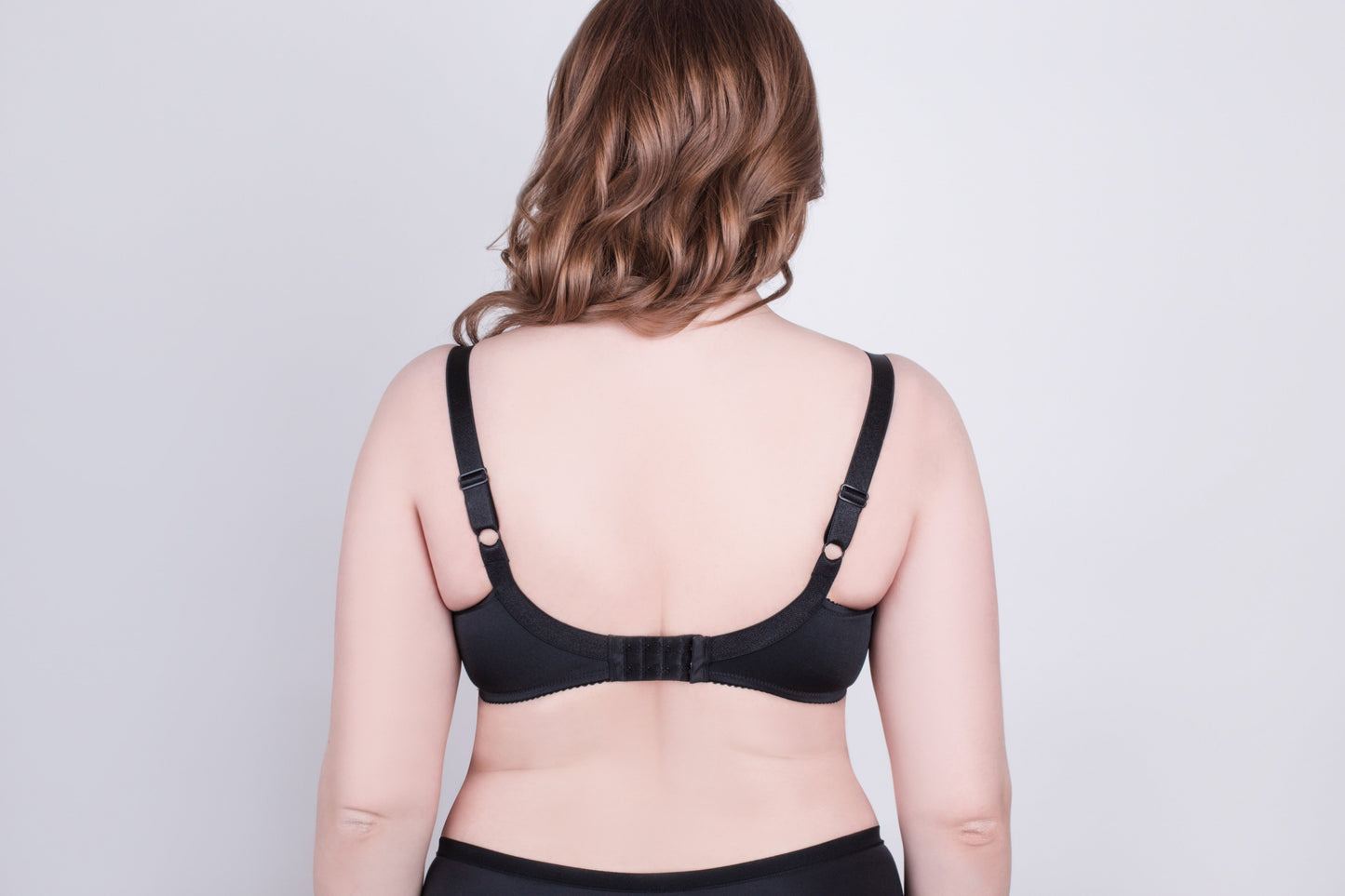 Bra Milavitsa 120150 - Underwired, Mesh Insert, Wide Straps