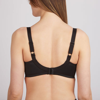 Bra Milavitsa 105910 - Underwired, Triple-Cup, Fixed Straps