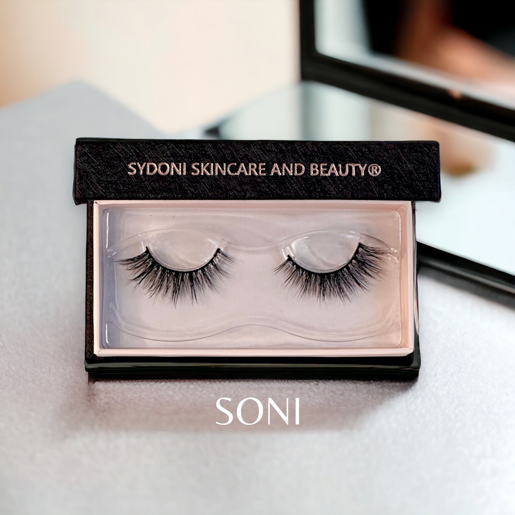 Soni Mink Lashes - Thumbnail 2