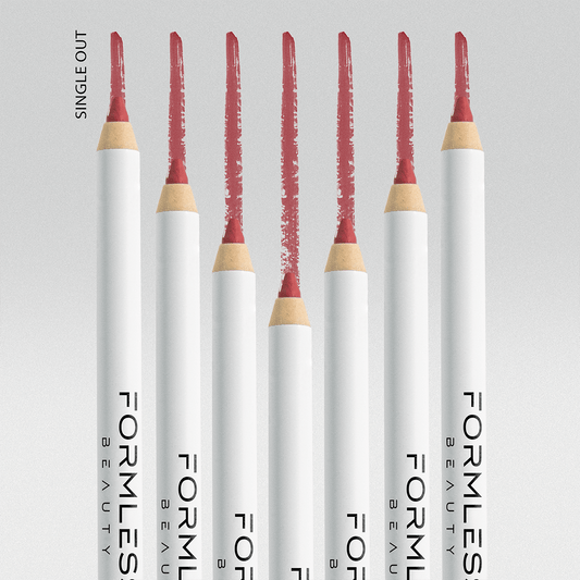 SINGLED OUT LIP LINER