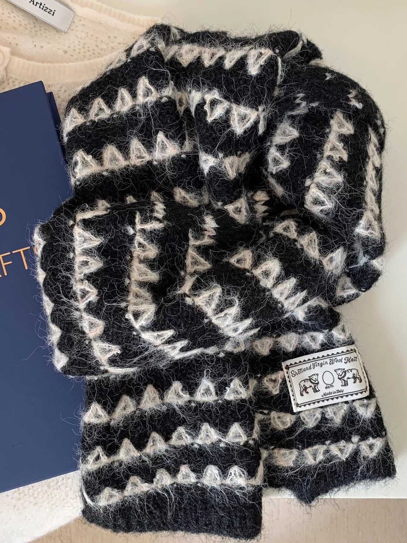Vintage Knitted Pattern Scarf