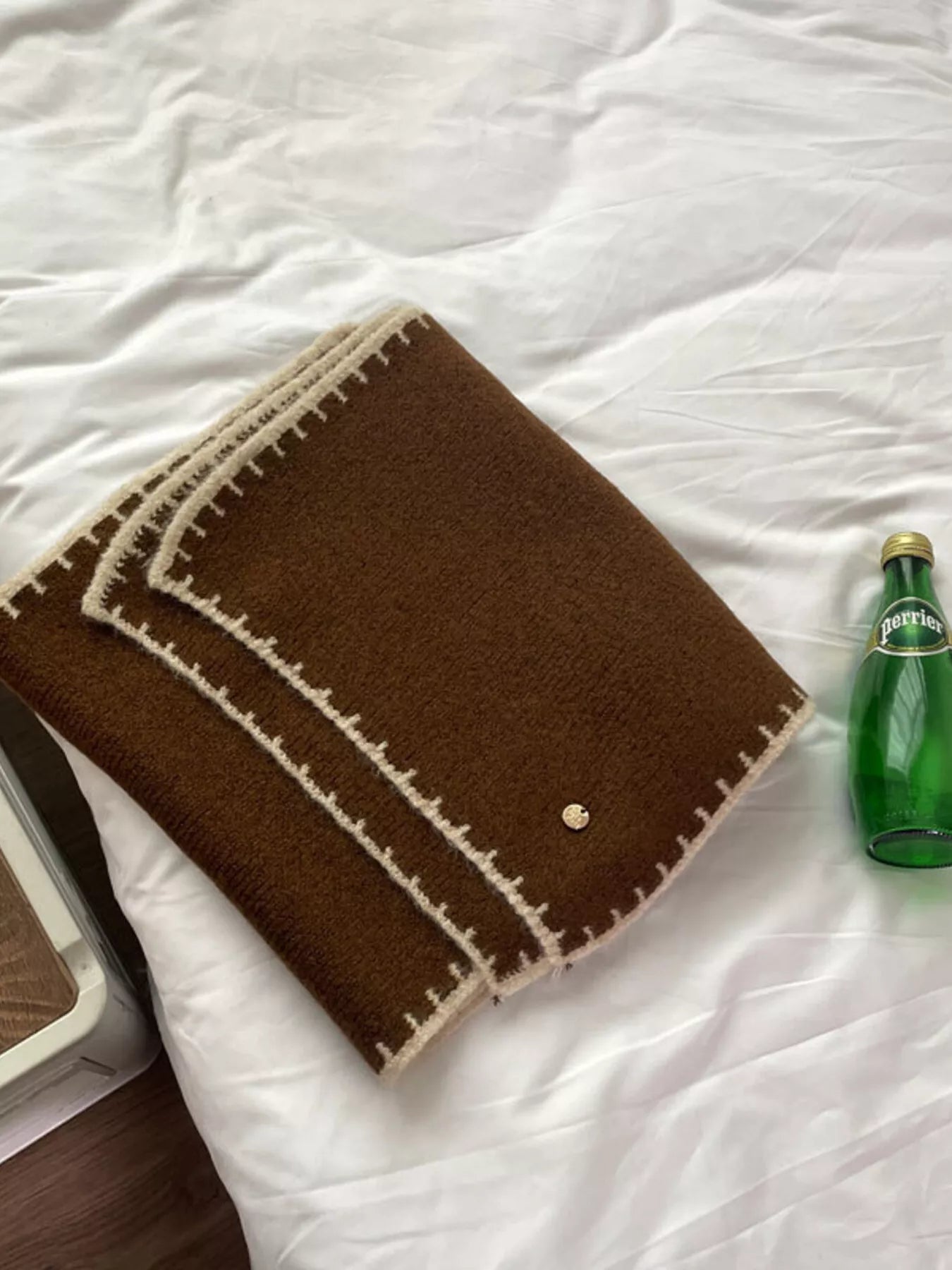Contrast Trim Knit Scarf