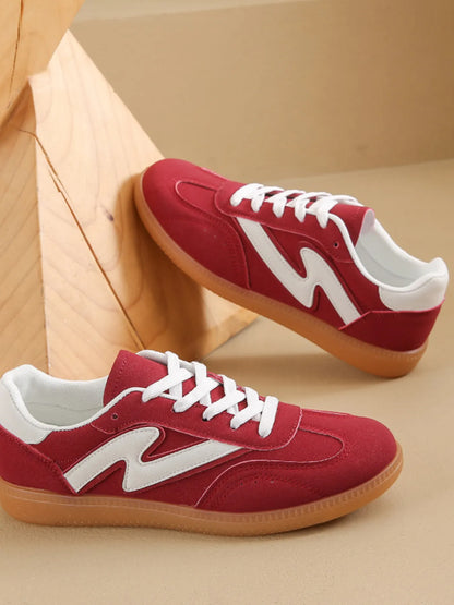Round Toe Lace Up Sneakers