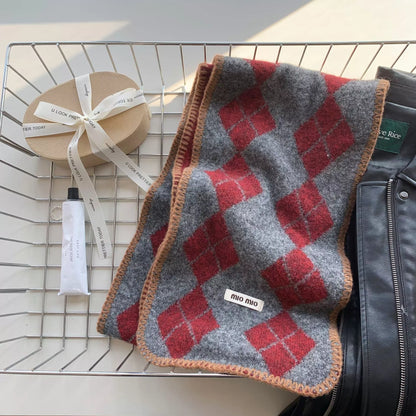 Argyle Pattern Warm Scarf