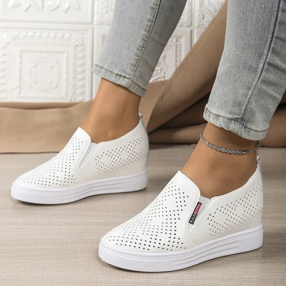 Round Toe Platform Loafers