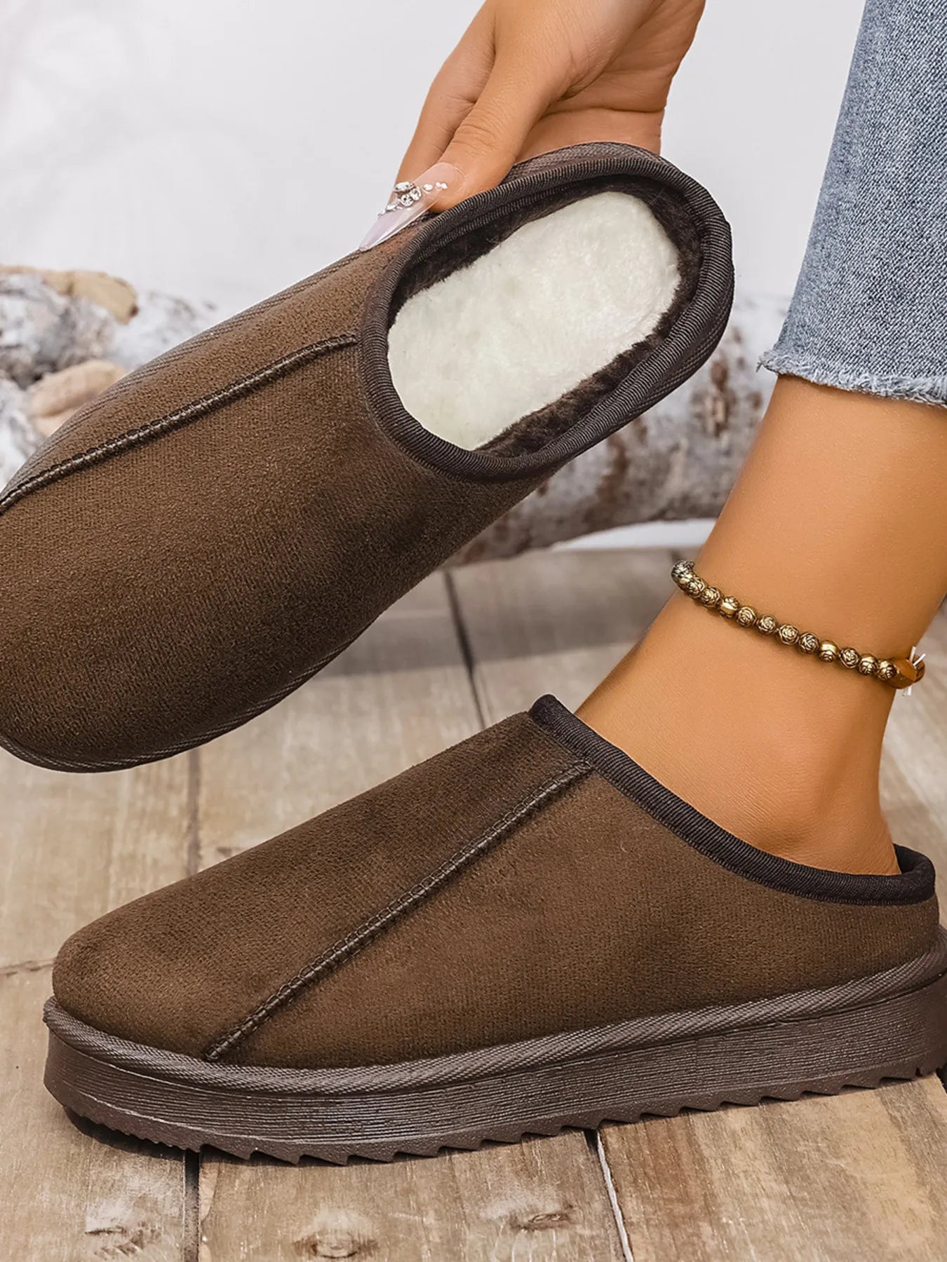 Round Toe Platform Slippers