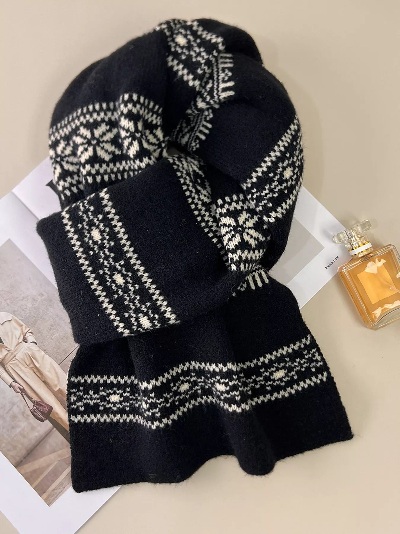 Winter Snowflake Pattern Knitted Scarf