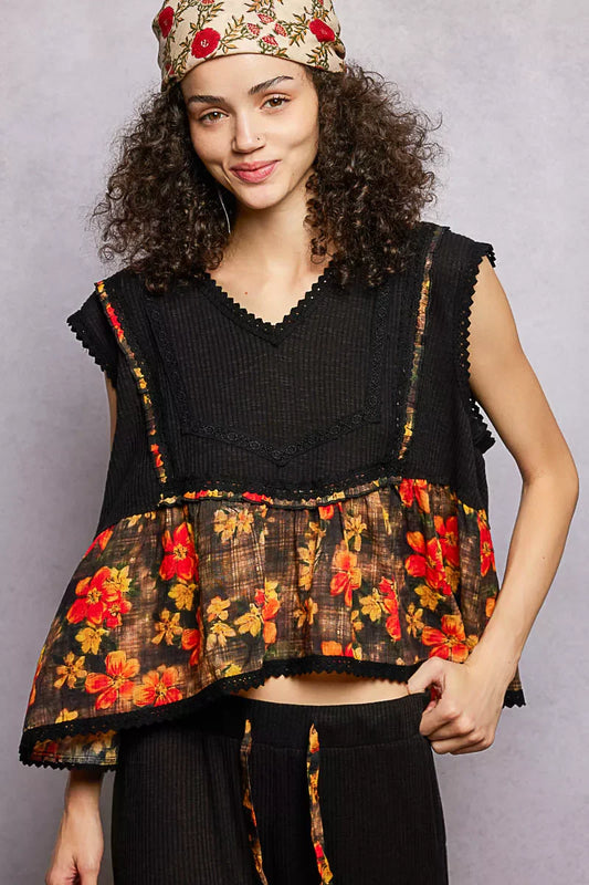 POL Lace Detail Floral Cropped Ruffled Top