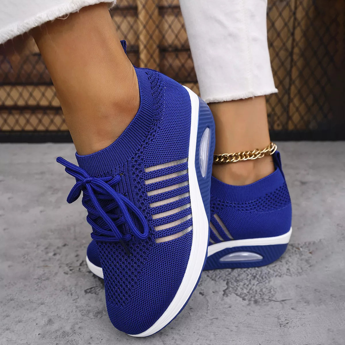 Breathable Mesh Lace Up Sneakers