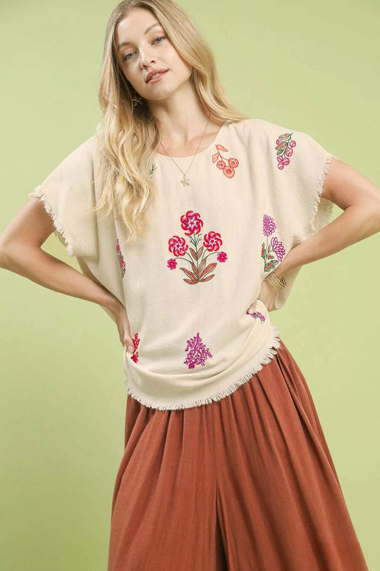 Umgee Linen Blend Embroidered Frayed Hem Top
