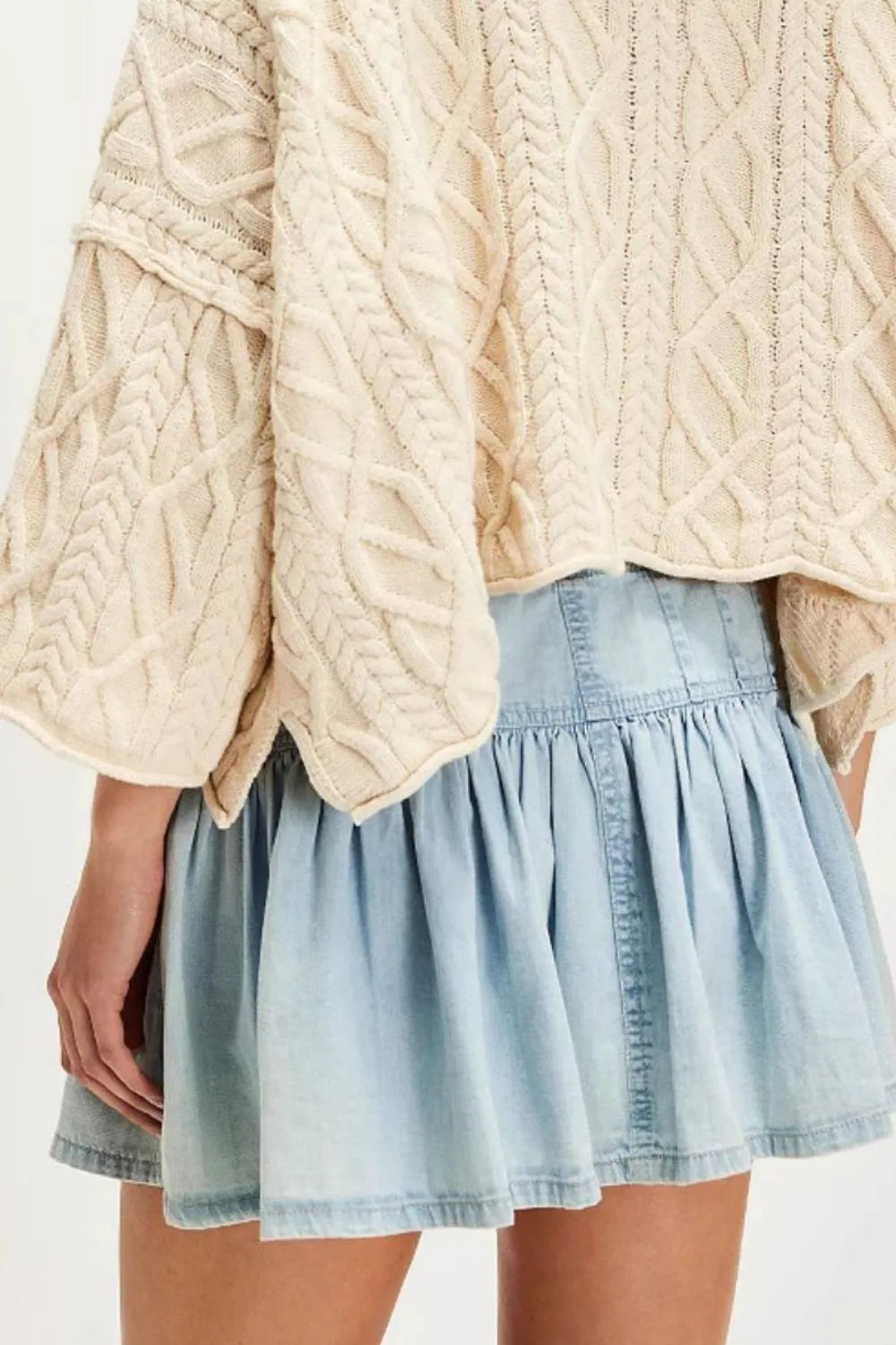 Buttoned Ruffled Mini Denim Skirt