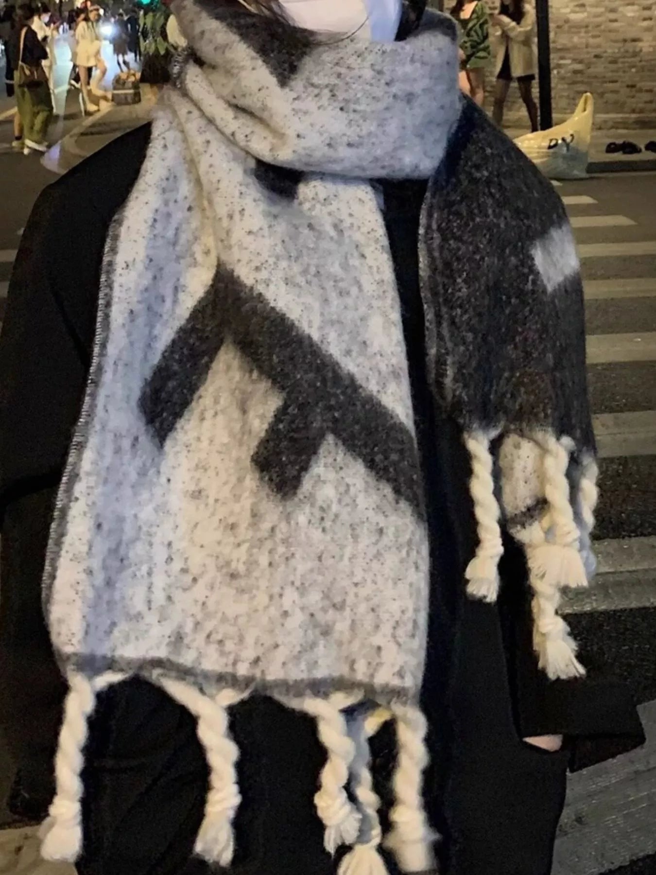 Oversized Chunky Knit Fringe Scarf
