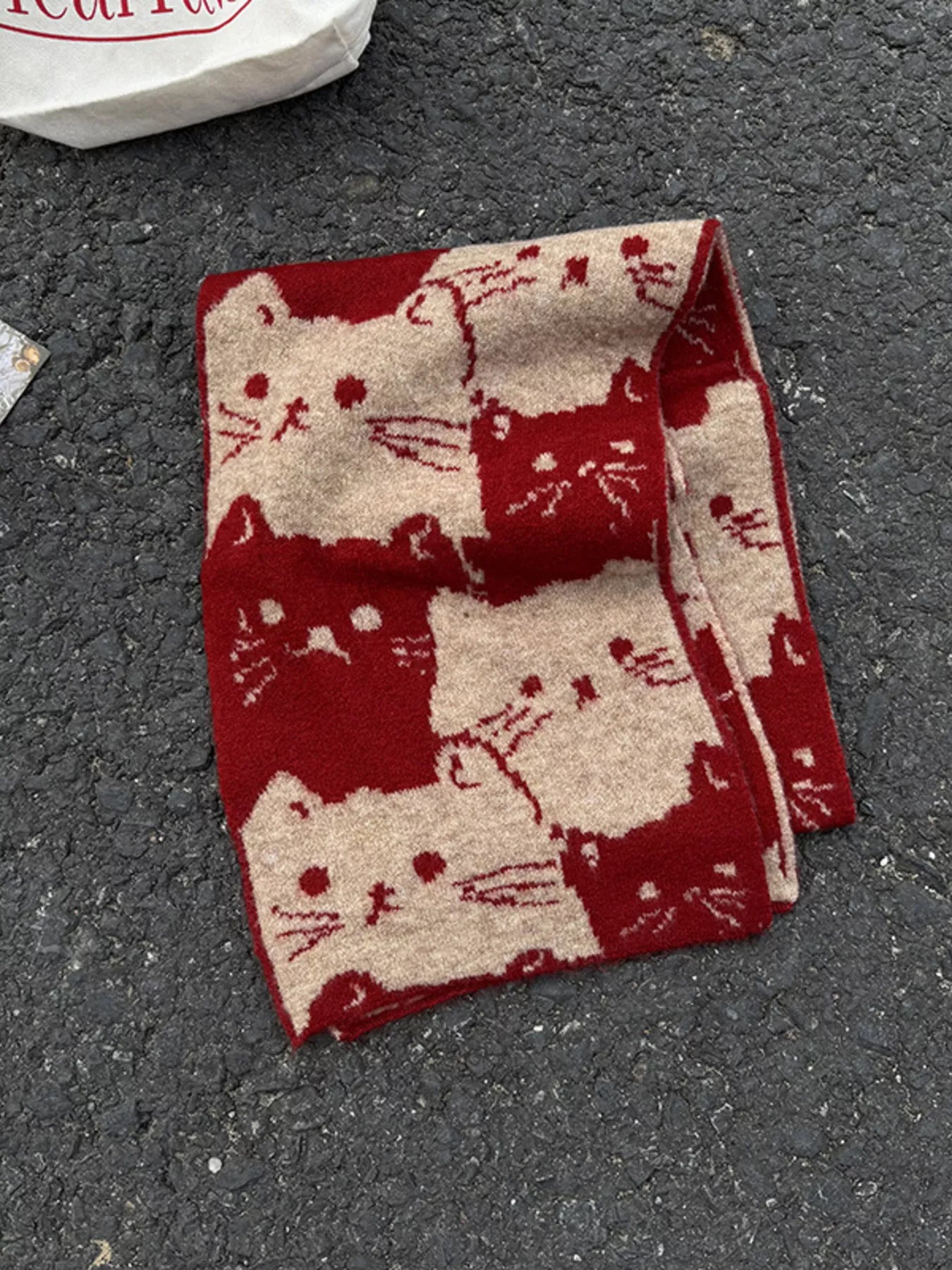 Cute Cat Pattern Knitted Scarf