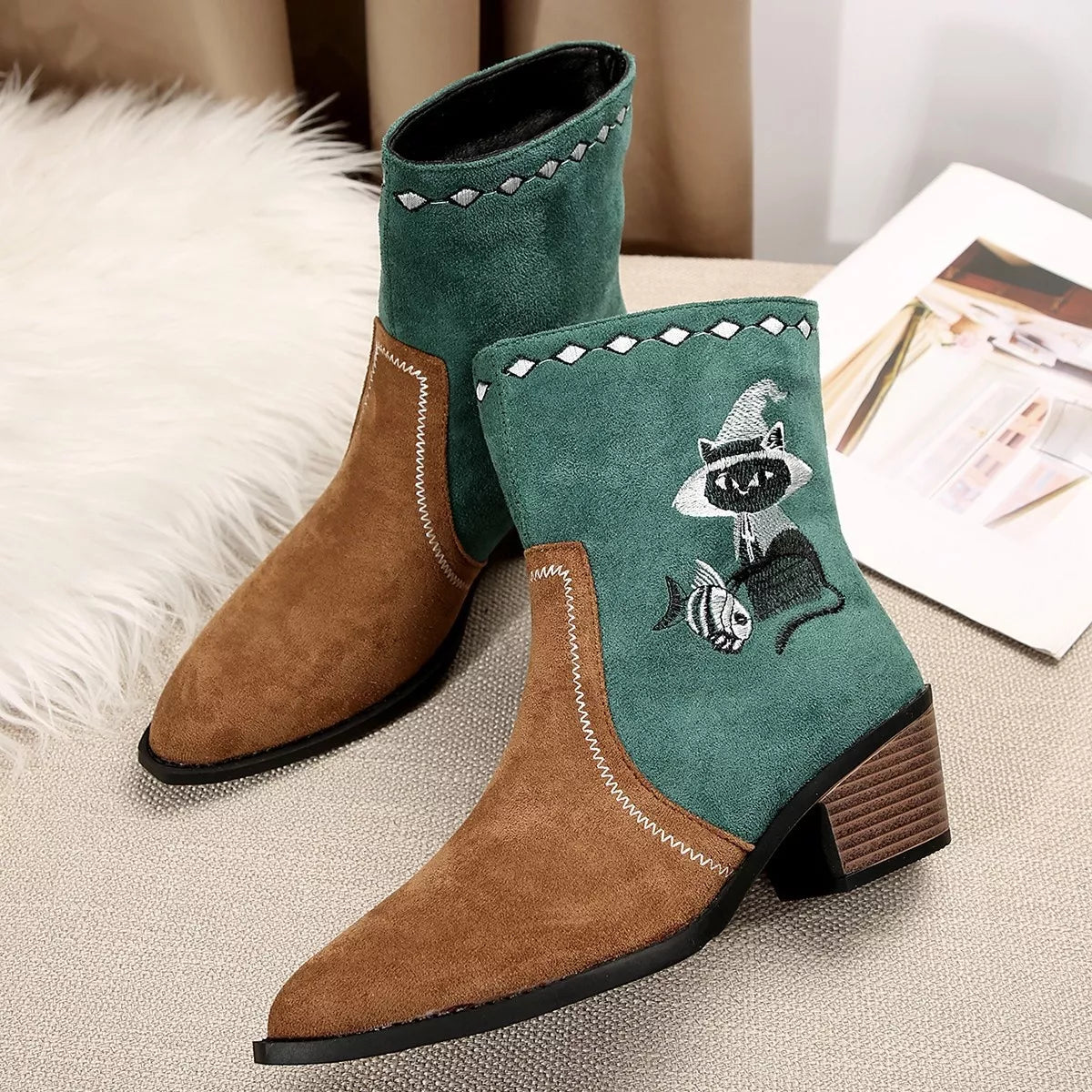 Western Cowboy Boots with Embroidered Design