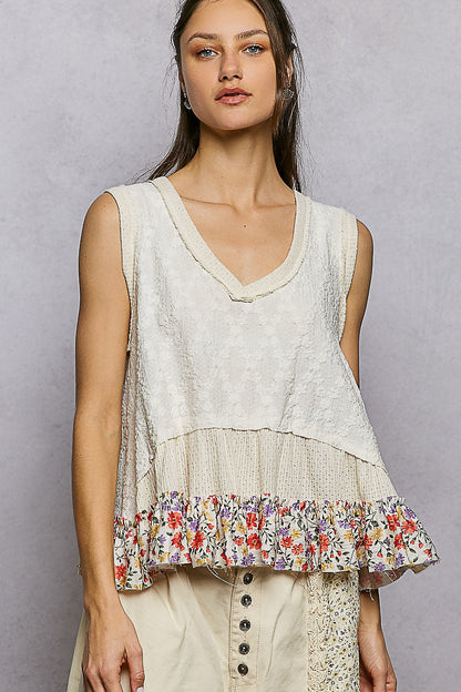 POL Floral Print V-Neck Textured Tank