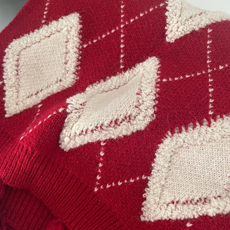 Diamond Pattern Knitted Tassel Scarf